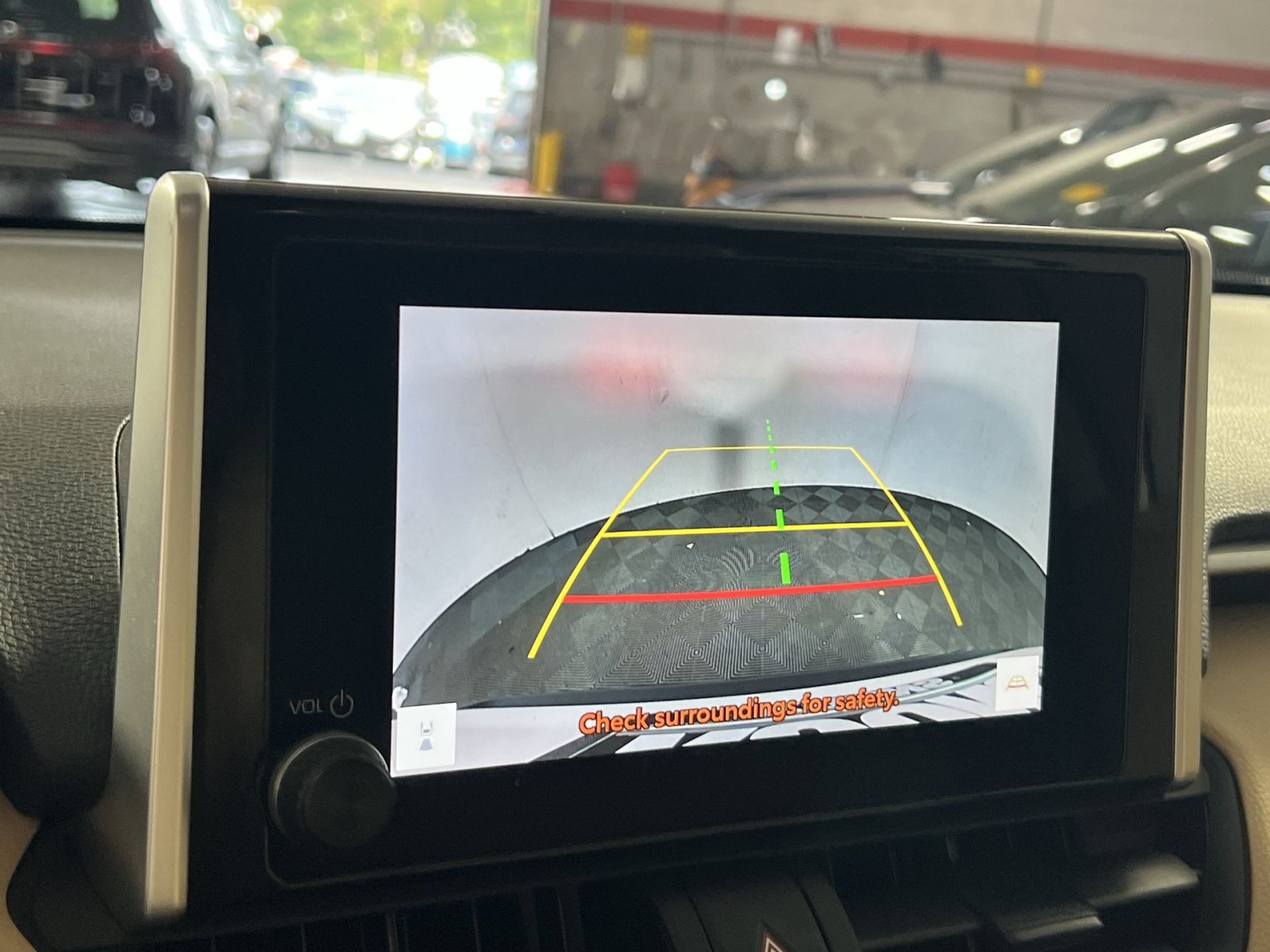 Used 2025 Toyota RAV4 XLE w/ Convenience Package FWD image 19