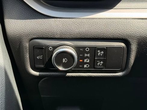 Certified 2023 Ford Explorer XLT w/ Equipment Group 202A AWD/4WD image 22
