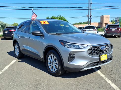 Certified 2023 Ford Escape Active AWD/4WD image 1