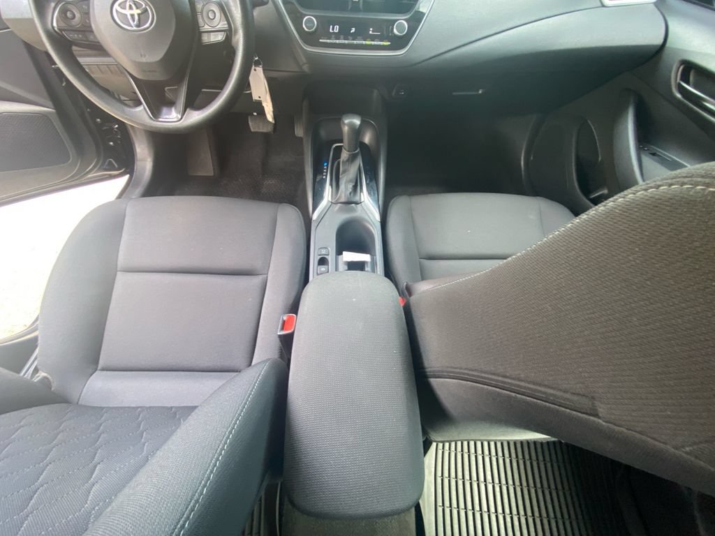 Used 2024 Toyota Corolla LE FWD image 11