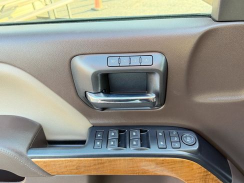 Used 2017 Chevrolet Silverado 1500 LTZ w/ Sport Package AWD/4WD image 17
