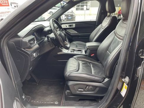 Certified 2020 Ford Explorer Platinum w/ Premium Technology Package AWD/4WD image 13