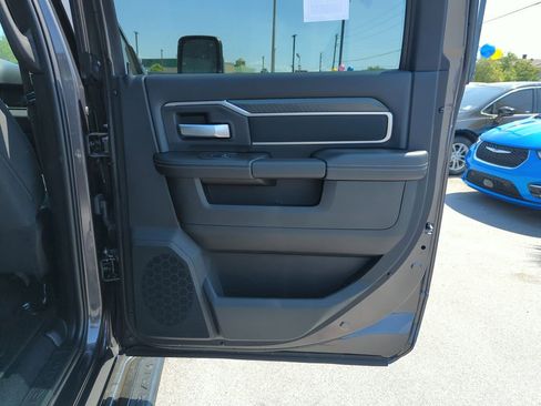 New 2026 RAM 2500 Big Horn AWD/4WD image 29