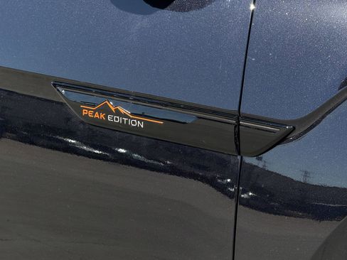 New 2026 Volkswagen Atlas Peak Edition AWD/4WD image 10