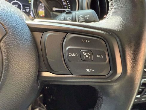 Certified 2023 Jeep Wrangler Unlimited w/ Cold Weather Group AWD/4WD image 24