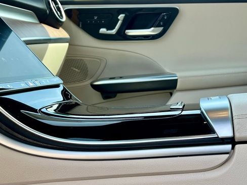 Certified 2024 Mercedes-Benz C 300 4MATIC Sedan image 26