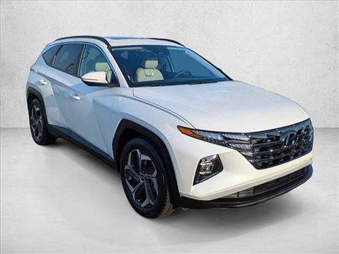 Used 2022 Hyundai Tucson SEL w/ Convenience + Premium Package FWD image 3