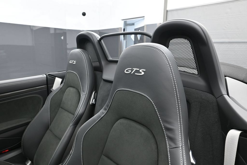Certified 2023 Porsche 718 Boxster GTS RWD image 17