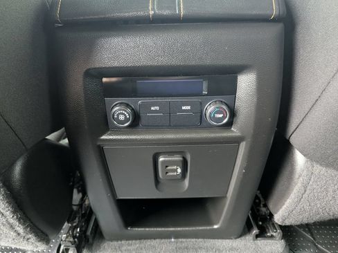 Used 2021 Chevrolet Traverse LT w/ LPO, 'HIT The Road' Package AWD/4WD image 35