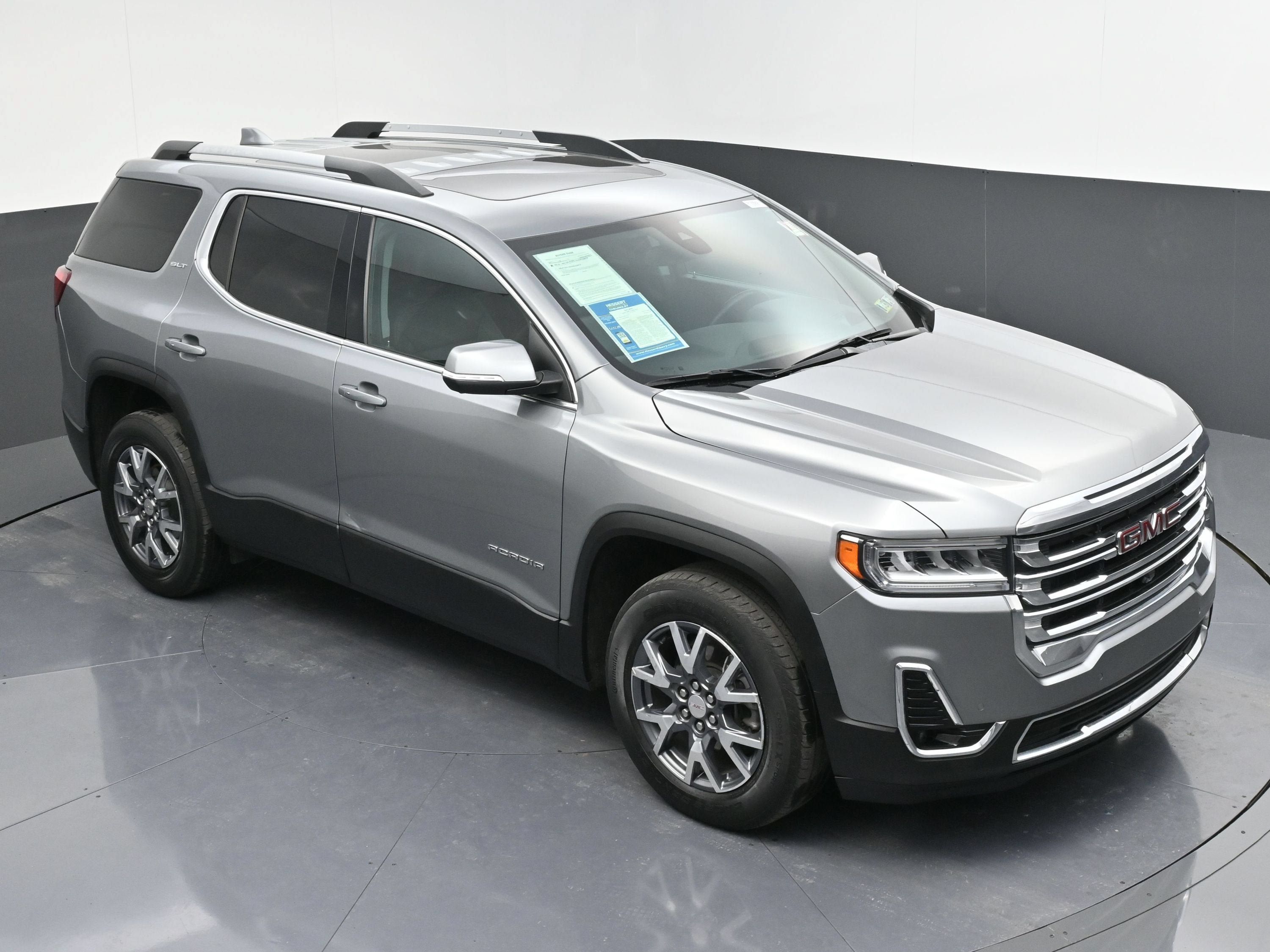 Certified 2023 GMC Acadia SLT w/ Technology Package AWD/4WD image 50