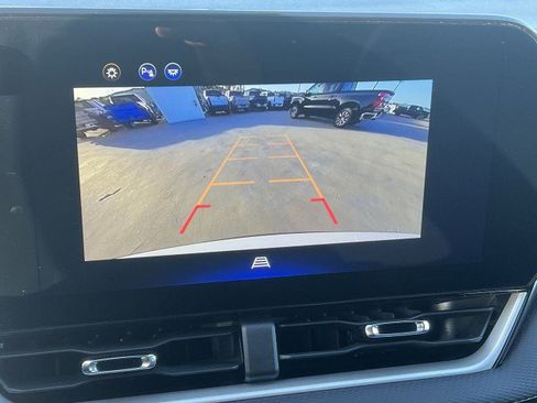 Used 2025 Chevrolet Equinox LT image 14