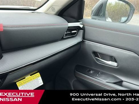 New 2026 Nissan Kicks SR w/ Cold Weather Package image 19