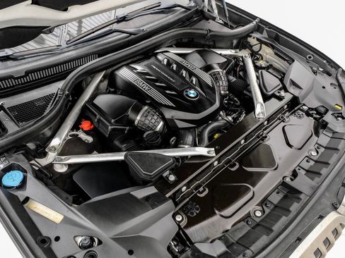 Used 2021 BMW X7 M50i image 43