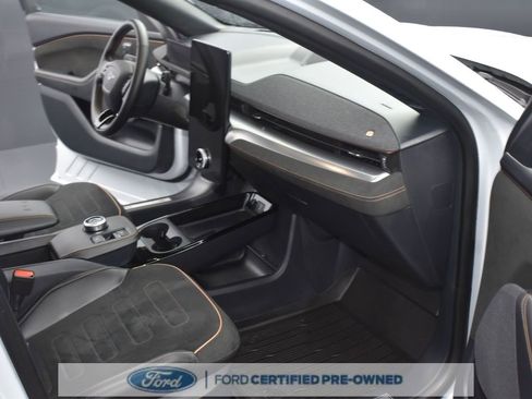Certified 2022 Ford Mustang Mach-E GT image 12