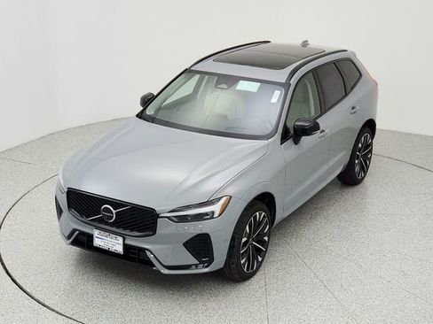 New 2026 Volvo XC60 B5 Ultra w/ Protection Package Premier image 13