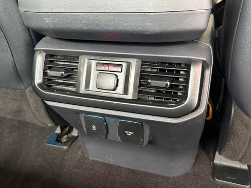 Used 2021 Ford F150 Lariat w/ Equipment Group 502A High AWD/4WD image 16