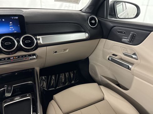 Certified 2026 Mercedes-Benz GLB 250 image 33