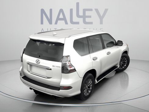 Used 2022 Lexus GX 460 Premium w/ Premium Package AWD/4WD image 4
