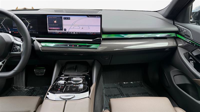 Used 2026 BMW 550e xDrive w/ Executive Package AWD/4WD image 15