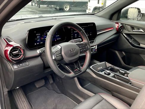 Used 2025 Chevrolet Equinox RS w/ Convenience Package III image 13