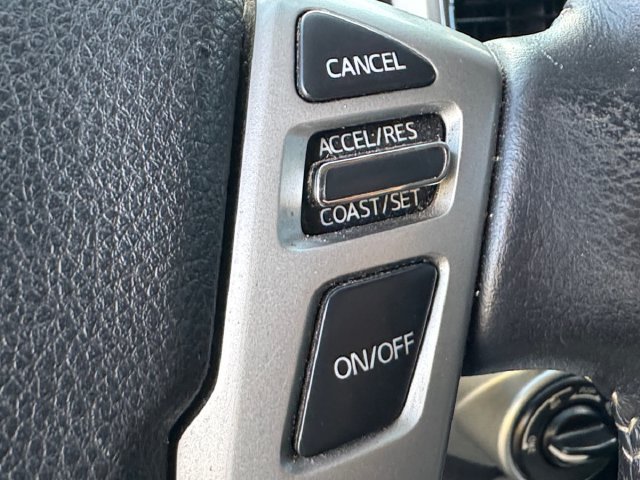 Used 2018 Nissan Titan PRO-4X w/ Pro-4x Convenience Package AWD/4WD image 8