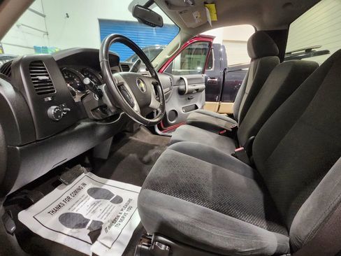 Used 2008 Chevrolet Silverado 1500 LT w/ Suspension Package, Off-Road AWD/4WD image 10