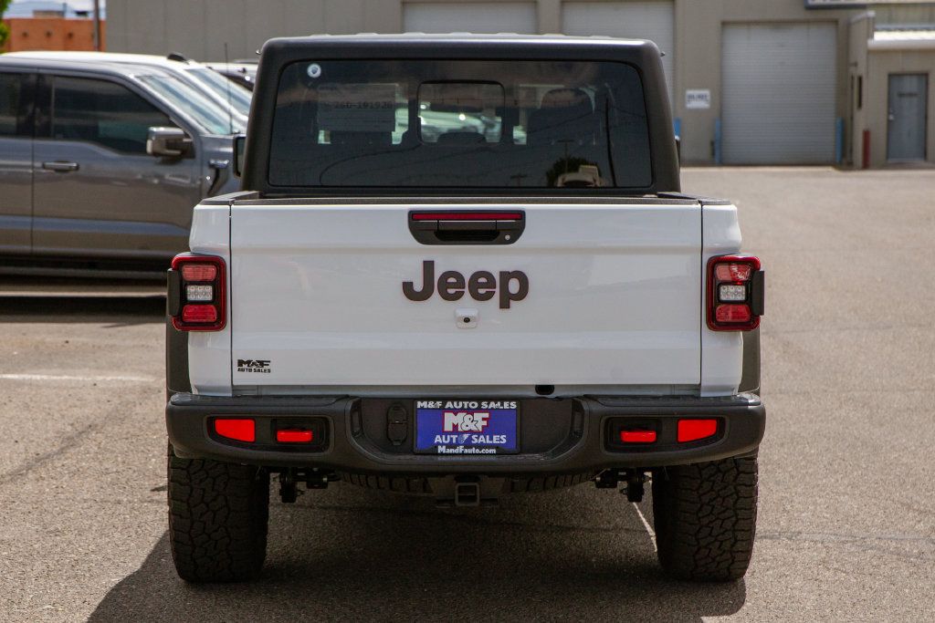 Used 2025 Jeep Gladiator Rubicon AWD/4WD image 6