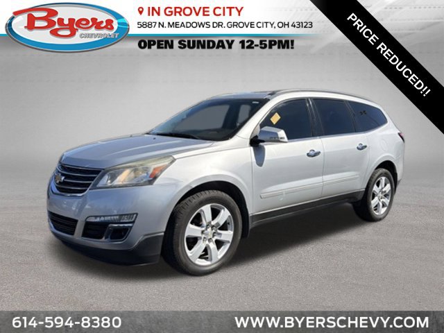 Used 2016 Chevrolet Traverse LT w/ Style and Technology Package FWD image 1
