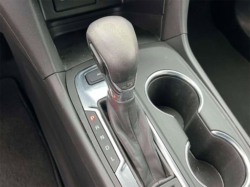 Used 2022 Chevrolet Equinox LS w/ LS Convenience Package image 30