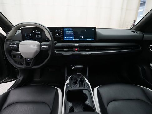 Certified 2025 Kia K4 GT-Line w/ GT-Line Premium Package image 5