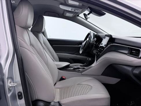 Used 2023 Toyota Camry SE FWD image 22