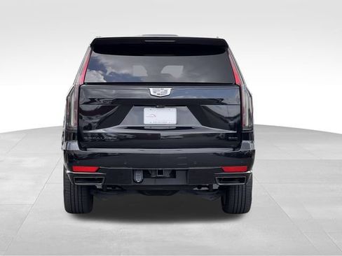 Used 2022 Cadillac Escalade ESV Sport RWD image 4