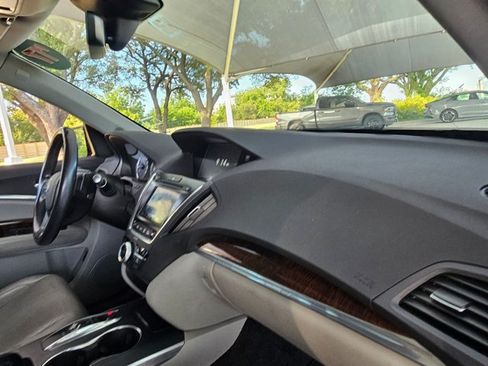 Used 2017 Acura MDX FWD image 19