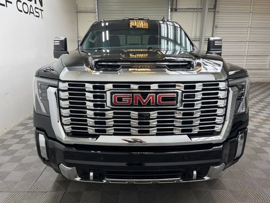 Used 2024 GMC Sierra 2500 Denali w/ Denali Reserve Package AWD/4WD image 9