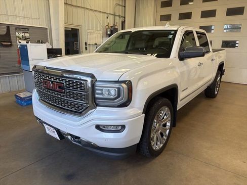Used 2016 GMC Sierra 1500 Denali w/ Denali Ultimate Package AWD/4WD image 2