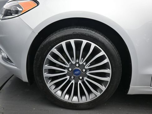 Used 2017 Ford Fusion SE image 48