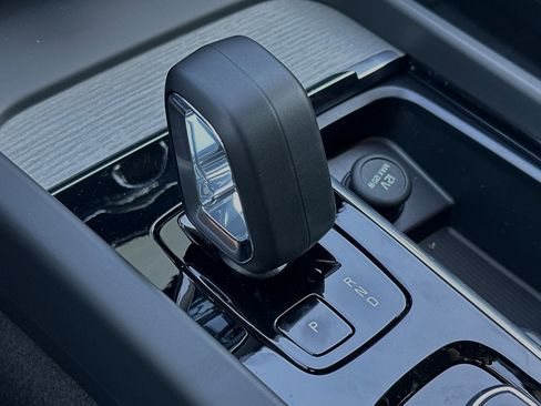 New 2025 Volvo XC60 T8 Plus w/ Protection Package Premier image 20