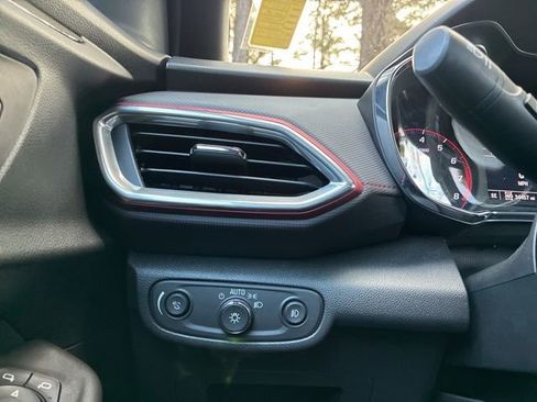 Used 2023 Chevrolet TrailBlazer RS image 26