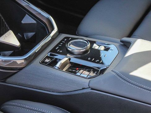 Used 2025 BMW X3 xDrive30i w/ Convenience Package image 19