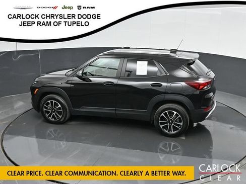 Used 2025 Chevrolet TrailBlazer LT AWD/4WD image 37