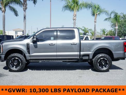 Used 2025 Ford F250 XLT w/ Black Appearance Package AWD/4WD image 5