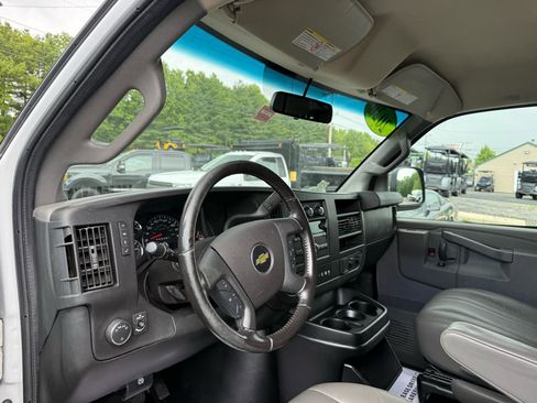 Used 2020 Chevrolet Express 2500 Extended w/ Enhanced Convenience Package RWD image 31