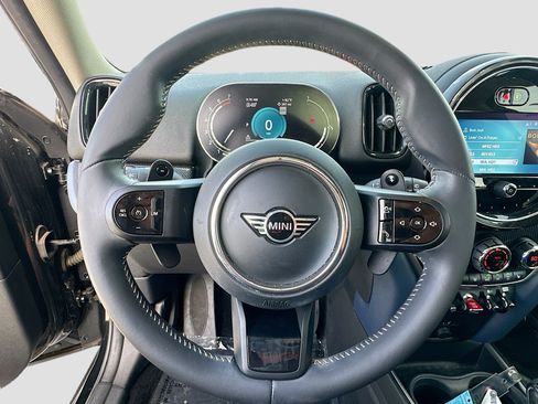 Used 2023 MINI Cooper Countryman S w/ Signature Upholstery Package FWD image 11