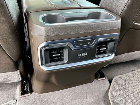 Used 2022 GMC Sierra 1500 Denali w/ Denali Reserve Package AWD/4WD image 36