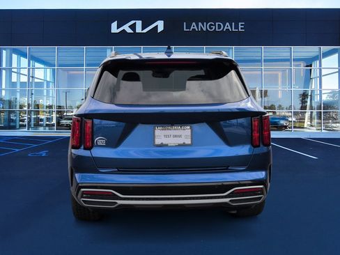 Used 2022 Kia Sorento SX image 8