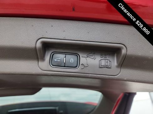 Used 2020 Ford Explorer Platinum w/ Premium Technology Package image 35