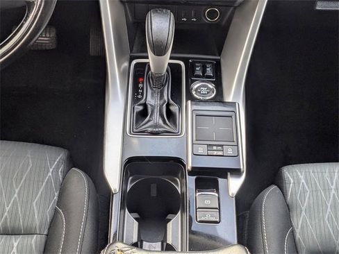 Used 2018 Mitsubishi Eclipse Cross SE image 19