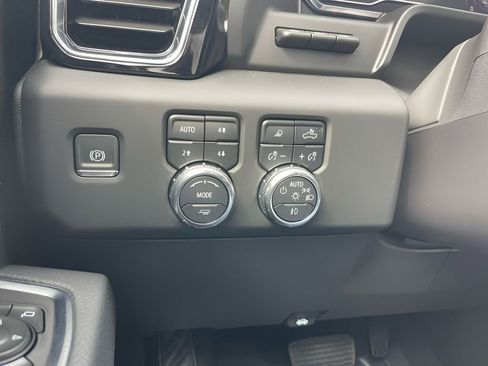 Used 2025 GMC Sierra 1500 Denali w/ Denali Reserve Package image 26