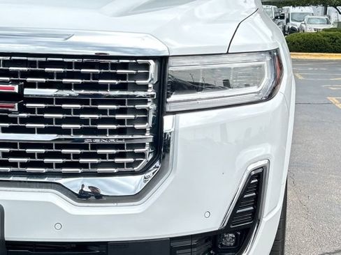 Used 2021 GMC Acadia Denali w/ Denali Ultimate Package AWD/4WD image 3