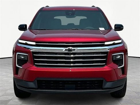 New 2025 Chevrolet Traverse LT w/ Driver Confidence Package image 2